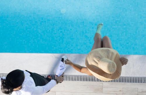 Pefkochori Villa | White Pearl