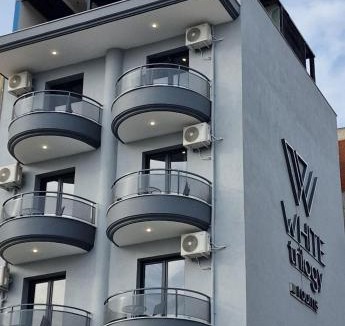 Thessaloniki Bed & Breakfast | White Trilogy