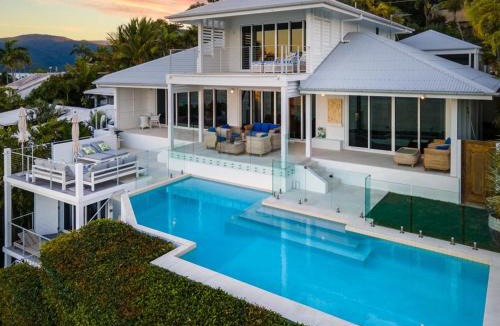 Shute Harbour House | Whitsundays Bliss Luxury Whitsunday Ocean View Retreat
