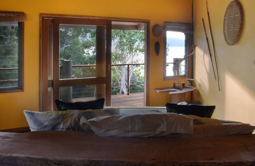 Hideaway Bay Cabin | Whitsundays Tree of Life Eco Retreat