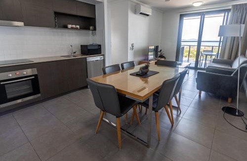 East Mackay Apartment | WhitsunStays - The Regal (2br/2bth, Central)