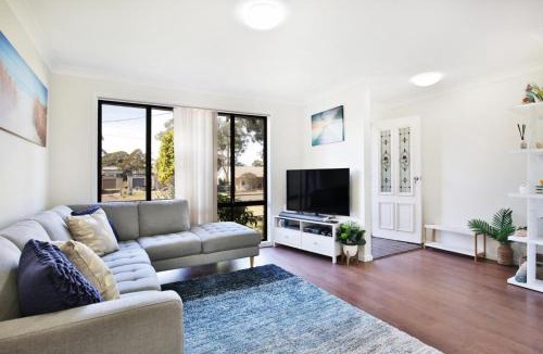 Callala Beach House | Wildwood I Pet Friendly I 5 Mins to Beach