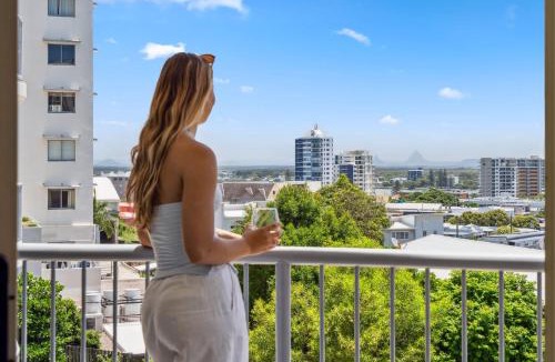 Caloundra Apartment | Windsong Caloundra Sunsets Sea Breezes and Style