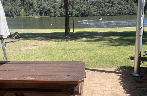 Wisemans Ferry Cabin | Wisemans Ferry slice of heaven on the Hawkesbury River