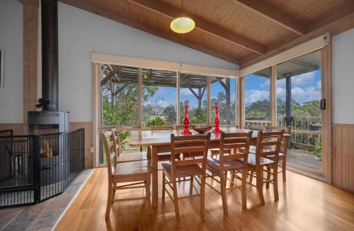 Goughs Bay House | Wollondilly - Mansfield - Sleeps 10