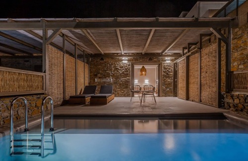 Kithnos Apartment | Wonderful Kythnos Suite | Nemesis Suite | Breathtaking Sea Views | Private Pool.