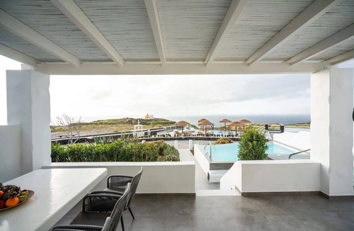 Tholos Villa | Wonderful Oia Sunset & Sea view Villa | Private Heated Spa Jacuzzi