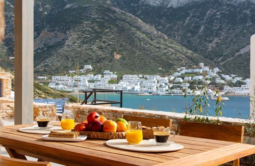 Sifnos Villa | Wonderful Sifnos Villa | Villa Majesty | Private Pool with Jets | Beautifully Furnished Veranda | Sea Views | 2 Bedrooms | Kamares