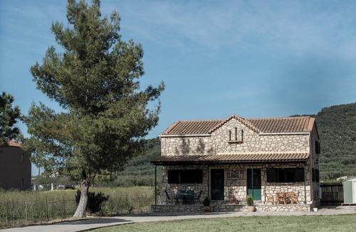 Alikanas Cottage | Woodstone Cottage Zakynthos