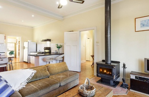 Woolamai House | Woolamai Park Suits 2-3 Families LARGE 7 Bedrooms