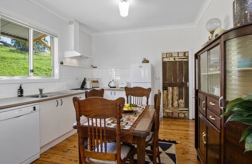 Bilpin Cottage | WOOLWAY at Itchenstoke - SPECIALS ON NOW !