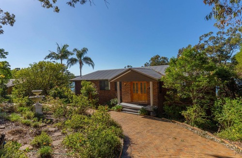 North Arm Cove House | Wybalena - set on a deep-water frontage in North Arm Cove
