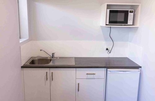 Wynnum Hotel | Wynnum Anchor Motel