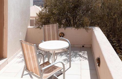 Folegandros Town Apartment | XARAKI Traditional Houses