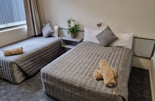 Yarraman Hotel | Y Motels Yarraman