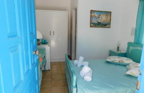 Ios Town Apartment | Yacht Front Studio-Back Yard - No 6