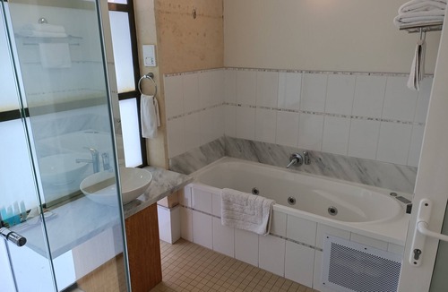 Yanchep Hotel | Yanchep Inn