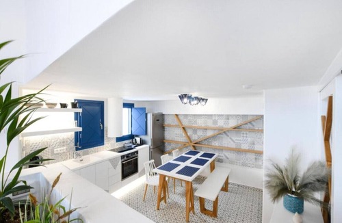 Monolithos House | Yang Villa in Monolithos Beach, next to Fira, close to airport
