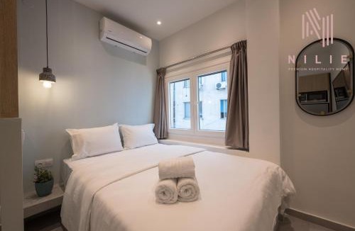 Ladadika Apartment | Yellow Door, Nilie Hospitality MGMT
