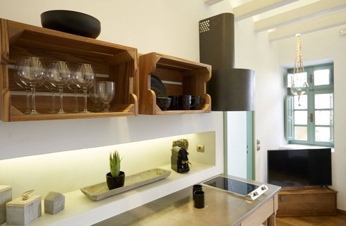 Pyrgos House | Yellow Orchid Cycladic House with Private Hot Tub