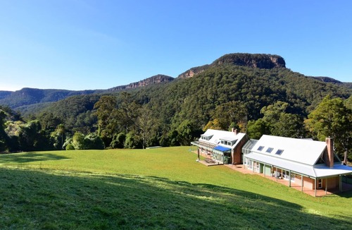 Upper Kangaroo Valley House | Yeola - Lush location with river access!