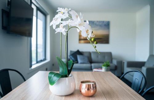 Youngtown Apartment | Youngtown Executive Apartments - 2BR included, Free Parking & Wifi, Sofa Bed & Cot fee applies