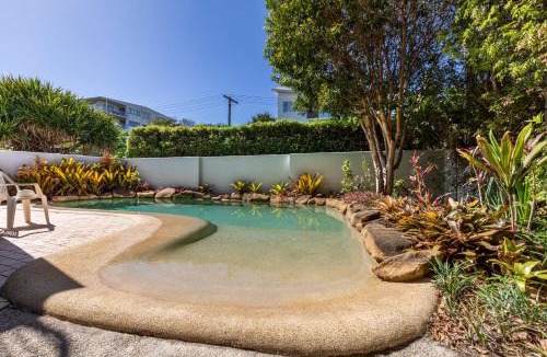 Sunshine Beach Apartment | Your home from home with ocean views