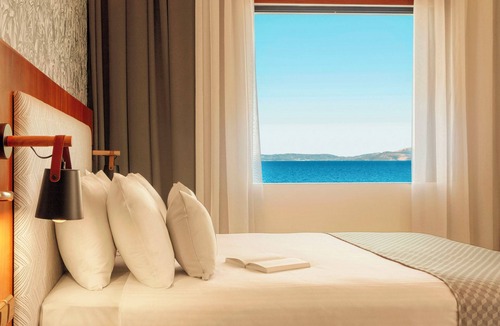Mati Hotel | Zeus Essence Ramada by Wyndham Athens