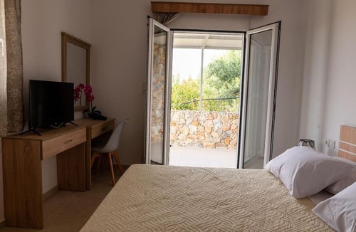 Marmari Apartment | Zografia - Charming House near the coast