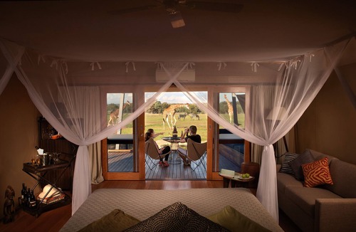 Dubbo Cabin | Zoofari Lodge at Taronga Western Plains