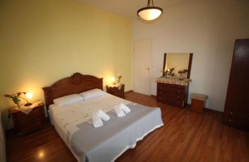 Moraitika Villa | Zorbas Villa