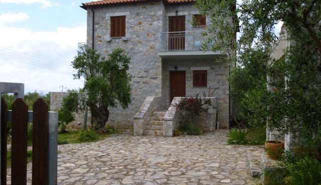 ΑΛΩΝΙ in Riglia