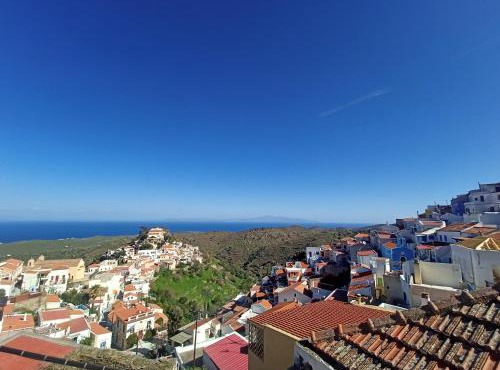 Στη Μεσσάδα. Sti Messada. in Ioulis