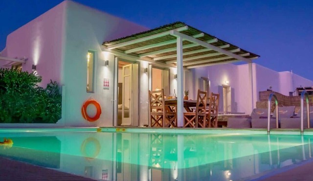 3BR Mykonos Villa Walk to Kalafatis Beach & Pool