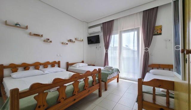 6 - HEDONA Apartment by SDR in Paralia
