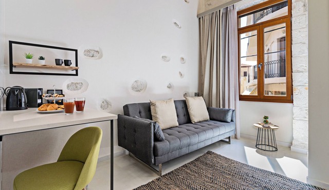 A charming hotel in the heart of Rethymno’s Old Town,for a relaxing , warm stay. in Rethymno