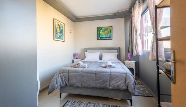 A space of comfort and relaxation with a wonderful view and warm hospitality. in Markopoulo Mesogeas