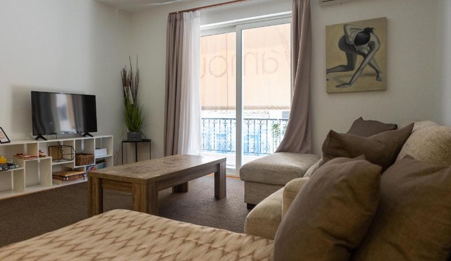 Acropolis View 4-BD Central Apartment in Athens