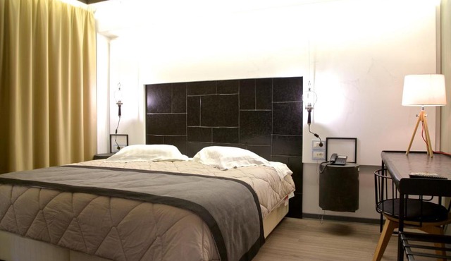 Adonis City Hotel in Patra