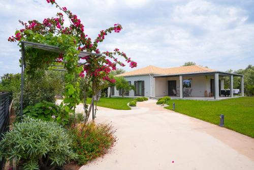 Aerinos private villa in Lefkada