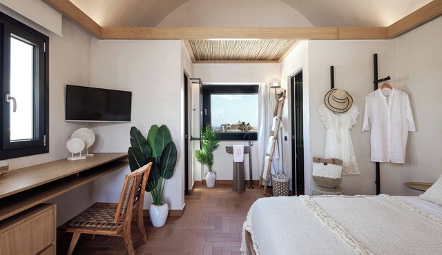 Aja Retreat Luxury Suites