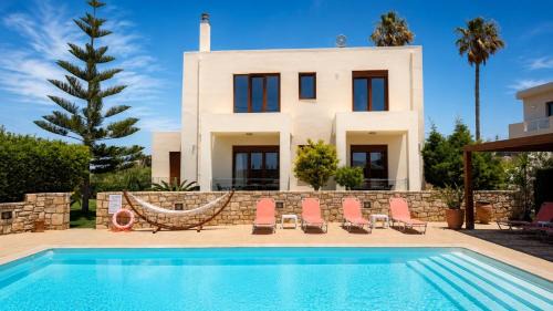 Almyra Apartments & Suites in Sfakaki