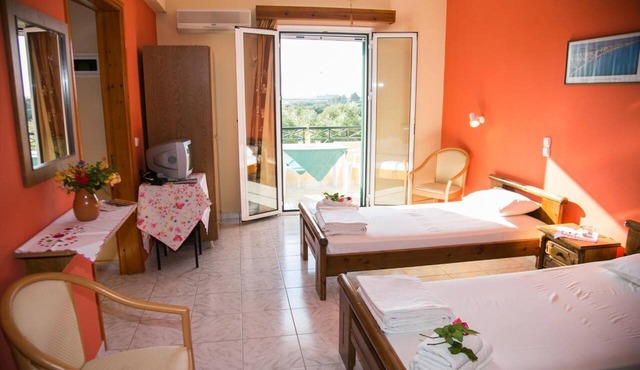 Almyros Studios & Apartments in Kefalonia