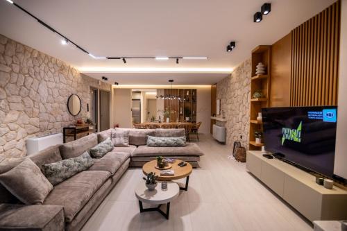 Ammos Luxury Villas Salamina in Aiándion