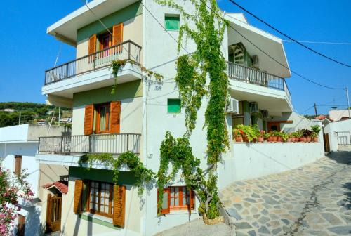 Anais Studios in Patitiri