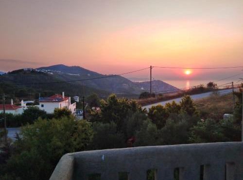 Angel Sunset suite in Patitiri