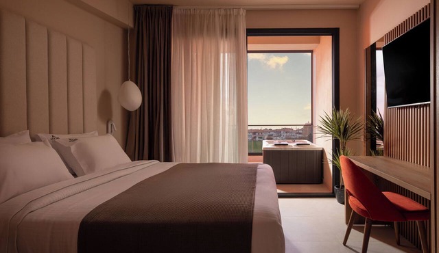 Anore Luxury Suites in Sithonia