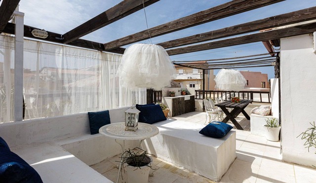 Antonia's Pink apartment - Old town view in Rethymno