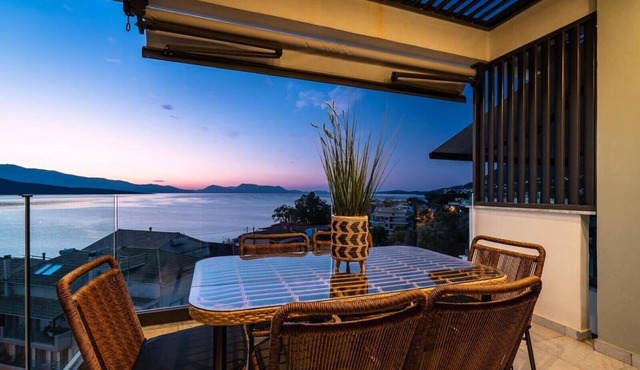 Apartment 'Panoramic Ocean View Suite' with Sea View, Wi-Fi and Air Conditioning in Lefkada