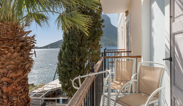 Apartment 'Persefoni Side Sea View' with Shared Garden, Wi-Fi and Air Conditioning